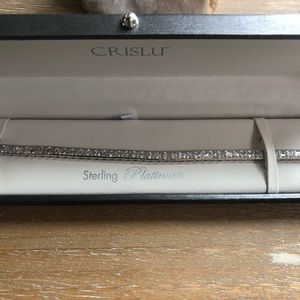 CLASSIC MEDIUM PRINCESS TENNIS BRACELET FINISHED IN PURE PLATINUM